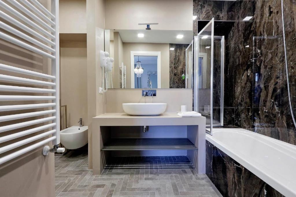 Boutique Suites Della Croce Roma Ngoại thất bức ảnh